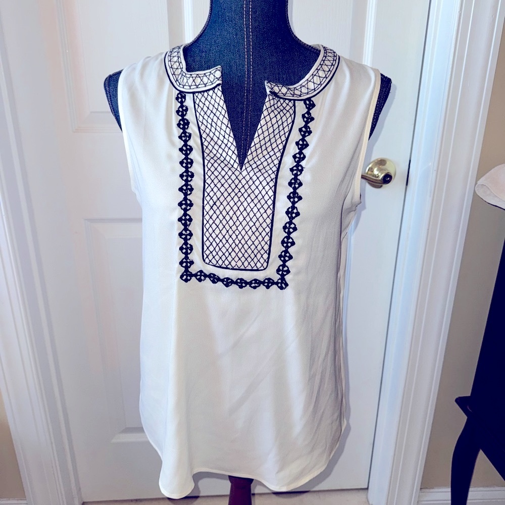 Ann Taylor Elegant White Sleeveless Top with Black Embroidery and Beads Sz Small